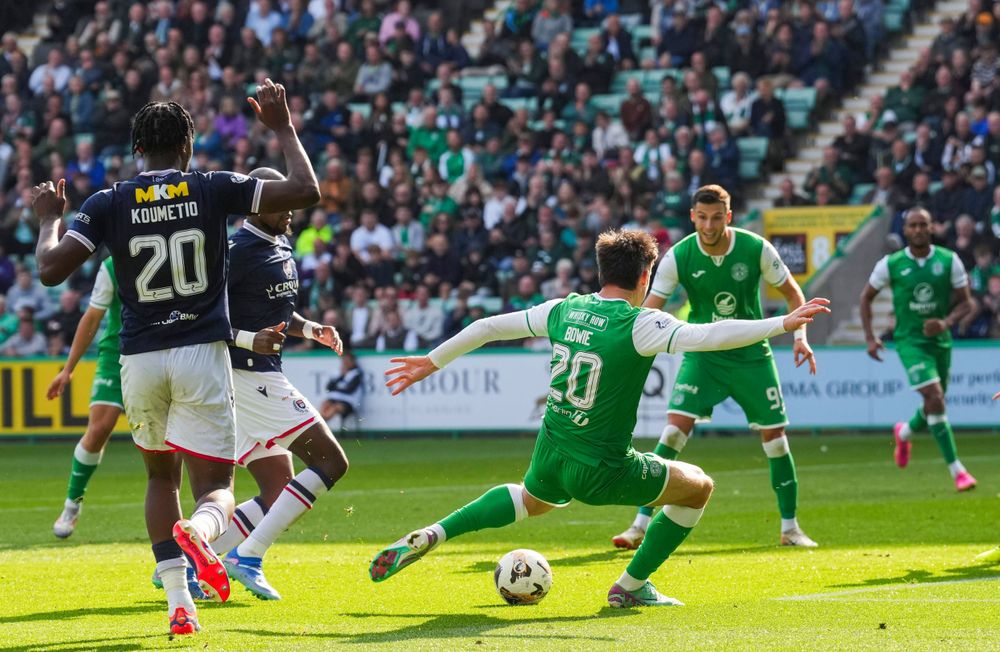 1st goal for hibs.jpg
