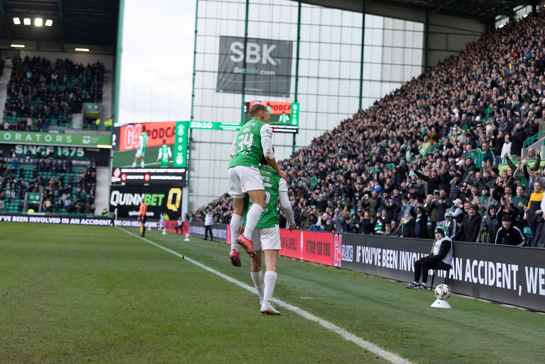 32318896_250225_hfc_v_afc-31.jpg